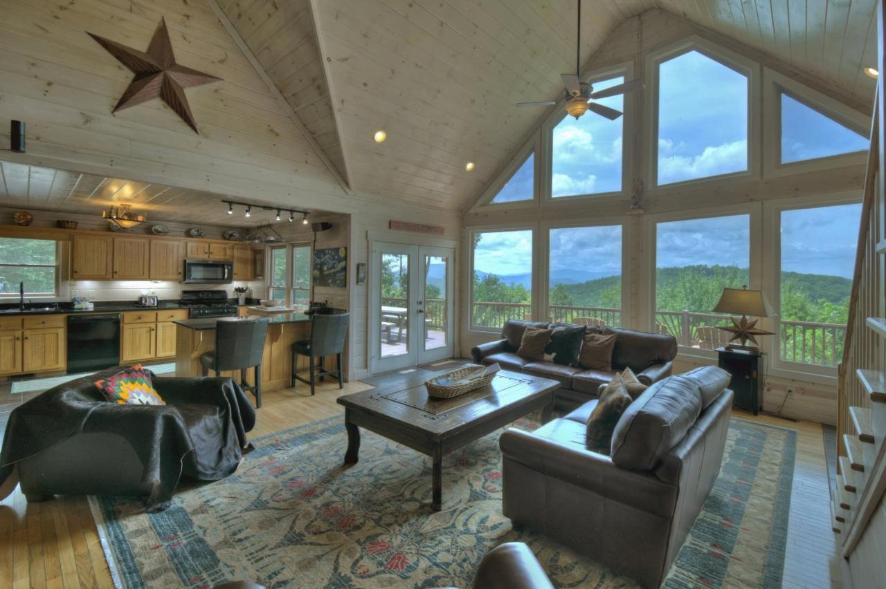 Villa Champagne Chalet - Cuddleup à Morganton Extérieur photo