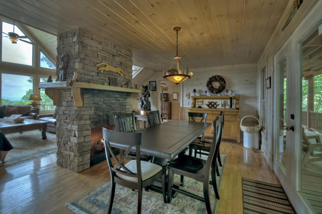 Villa Champagne Chalet - Cuddleup à Morganton Extérieur photo