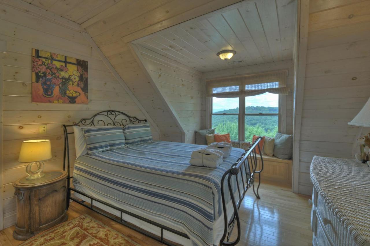 Villa Champagne Chalet - Cuddleup à Morganton Extérieur photo